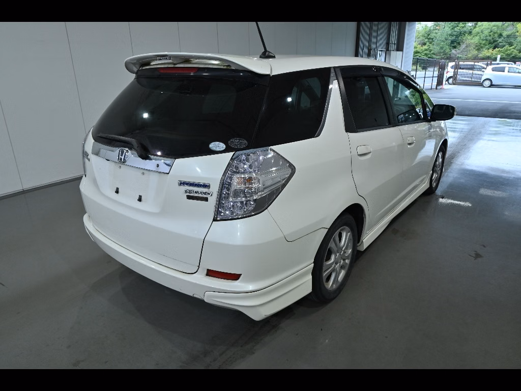 HONDA FIT SHUTTLE