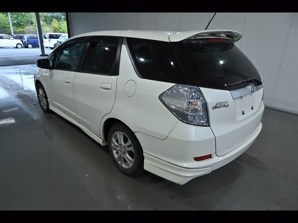 HONDA FIT SHUTTLE