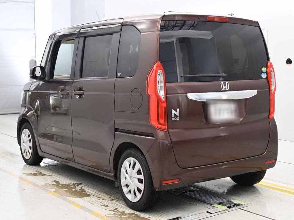 HONDA N-BOX