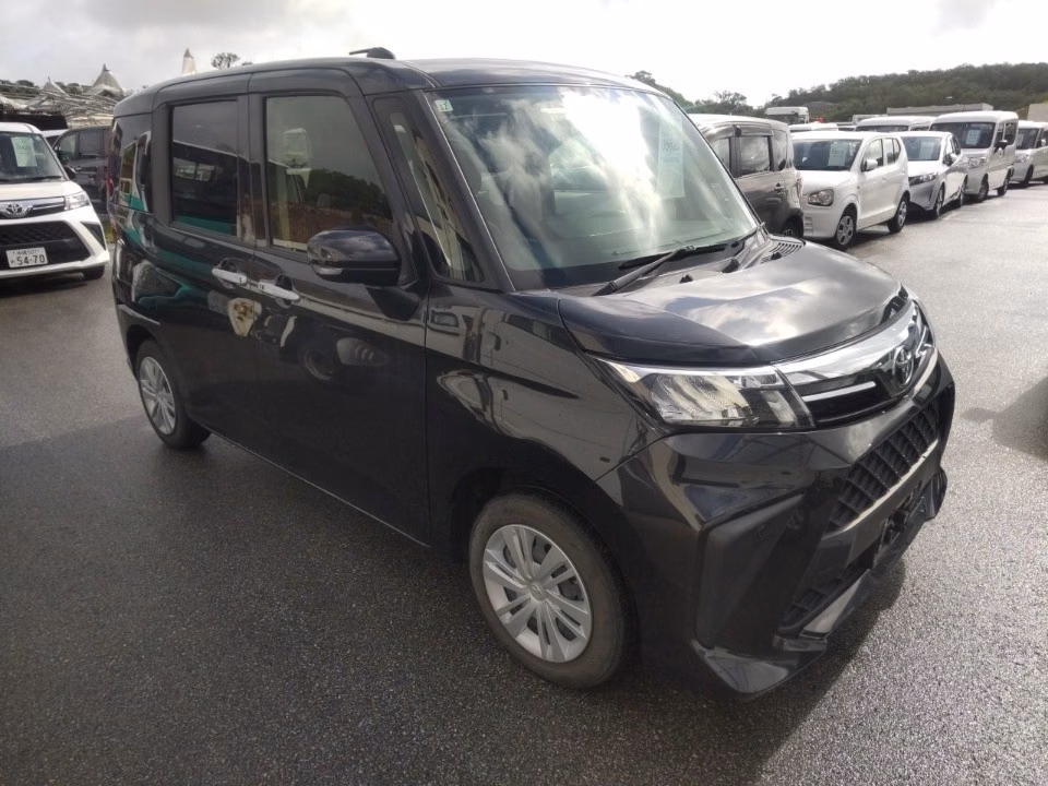 TOYOTA ROOMY