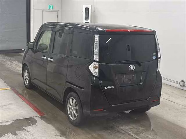 TOYOTA TANK