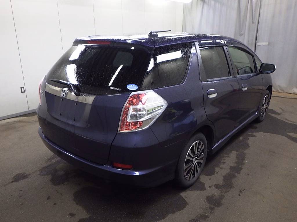 HONDA FIT SHUTTLE