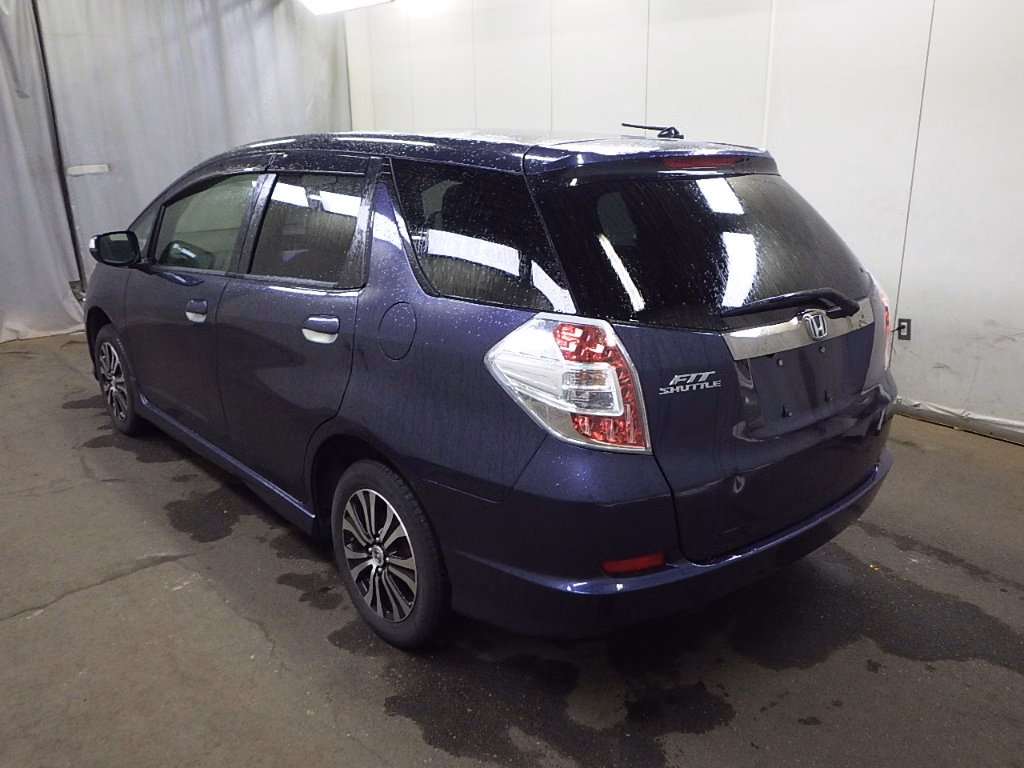 HONDA FIT SHUTTLE