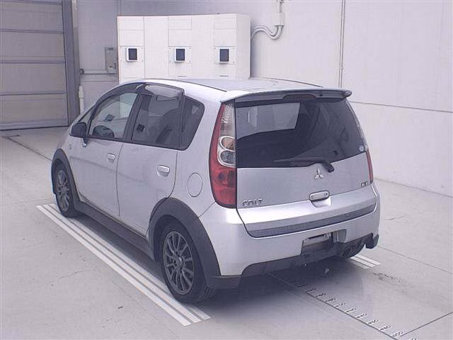 MITSUBISHI COLT