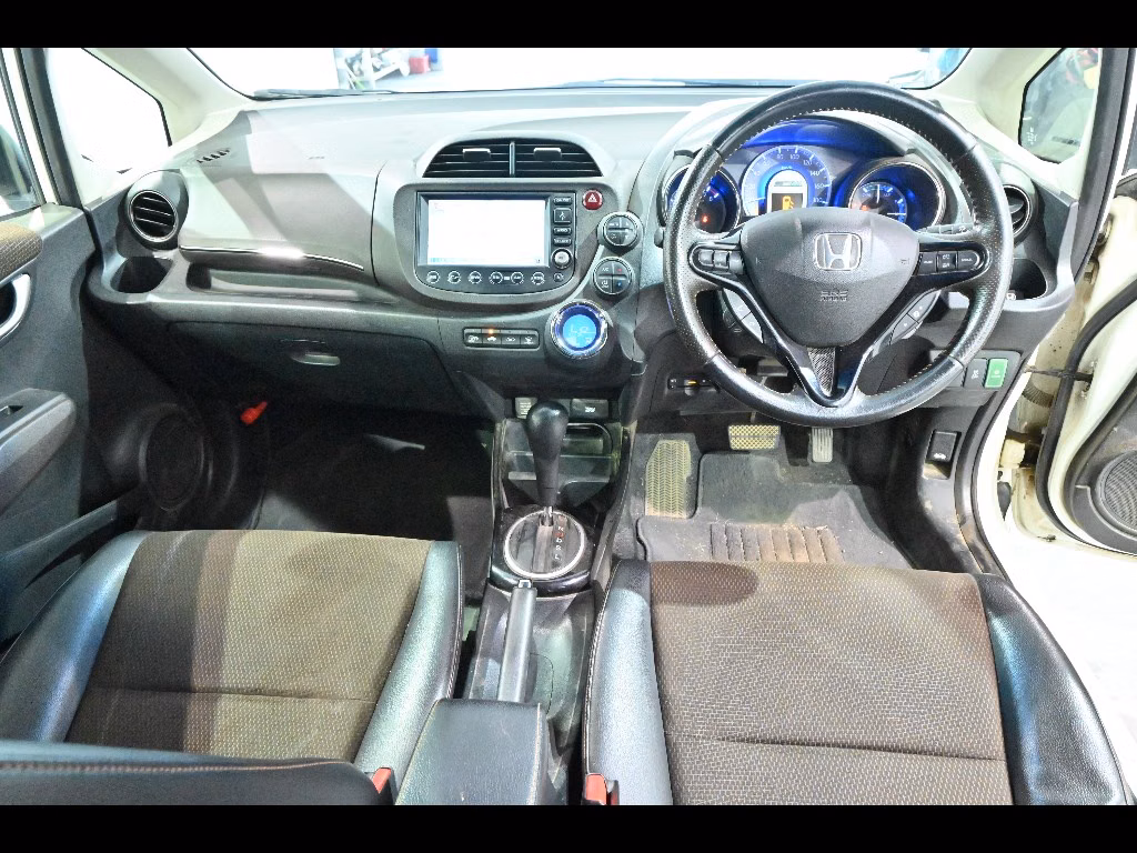 HONDA FIT SHUTTLE