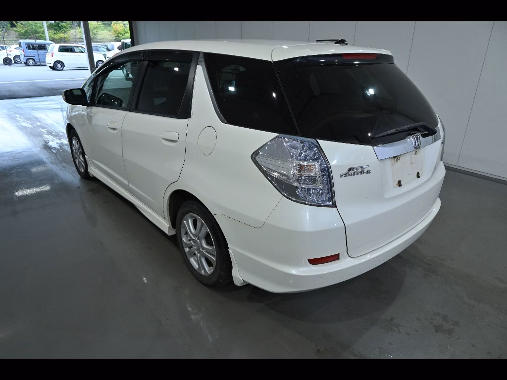 HONDA FIT SHUTTLE