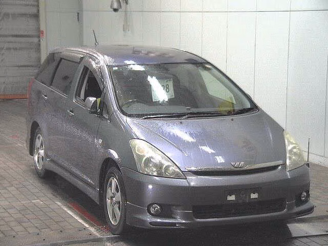TOYOTA WISH