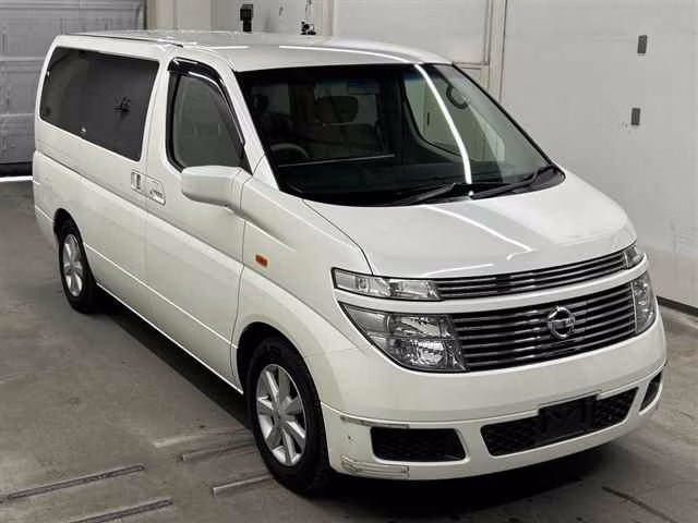 NISSAN ELGRAND