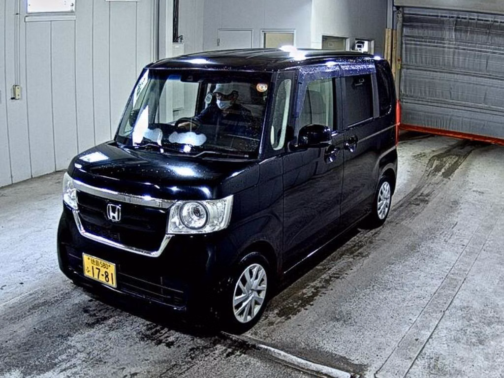 HONDA N-BOX