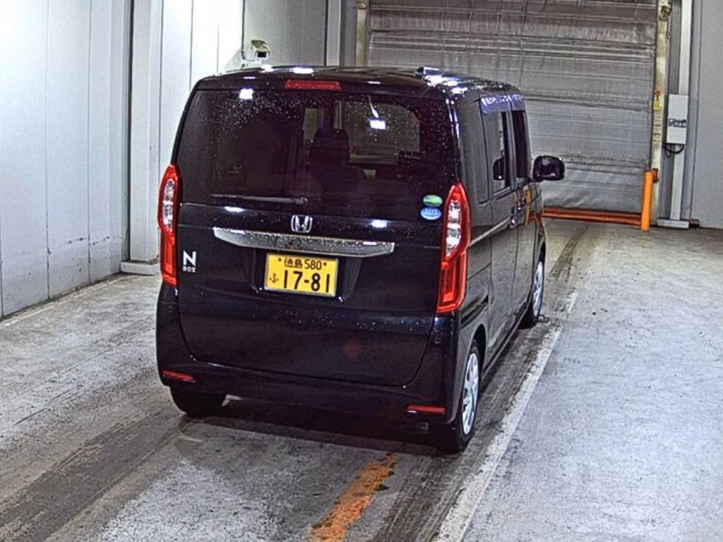 HONDA N-BOX