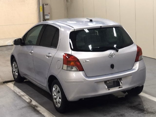 TOYOTA VITZ