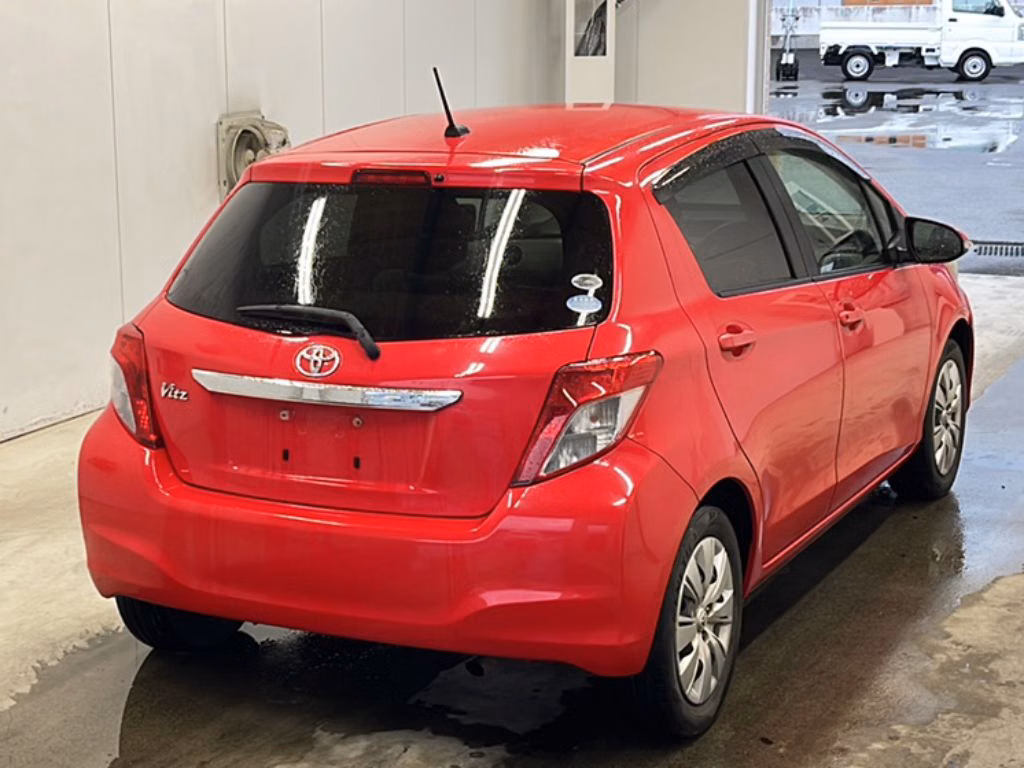 TOYOTA VITZ