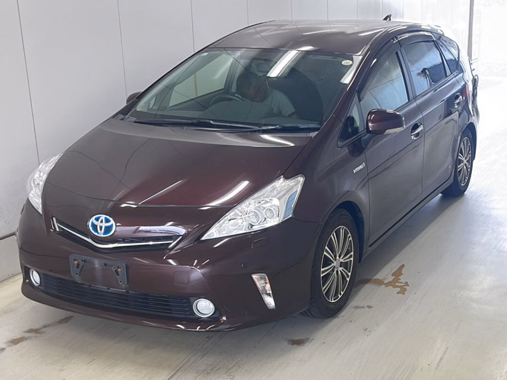 TOYOTA PRIUS ALPHA