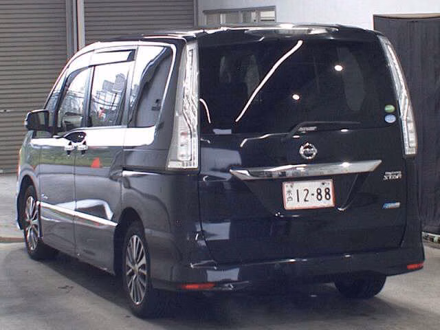 NISSAN SERENA