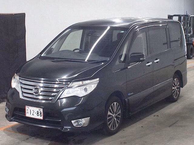 NISSAN SERENA