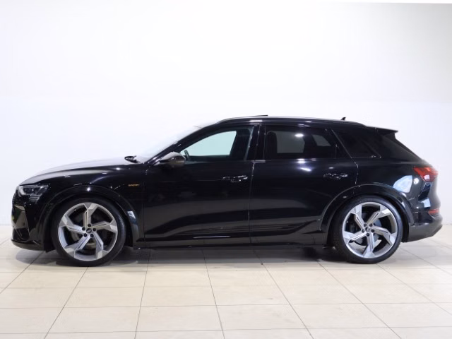 AUDI E-TRON S