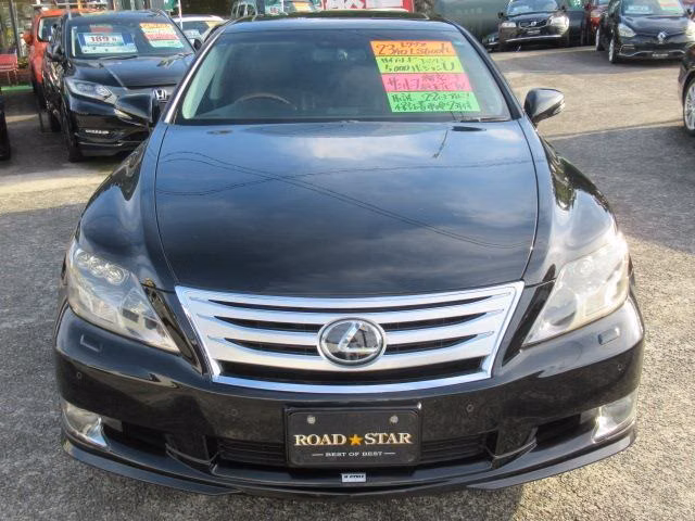 Lexus LS600h