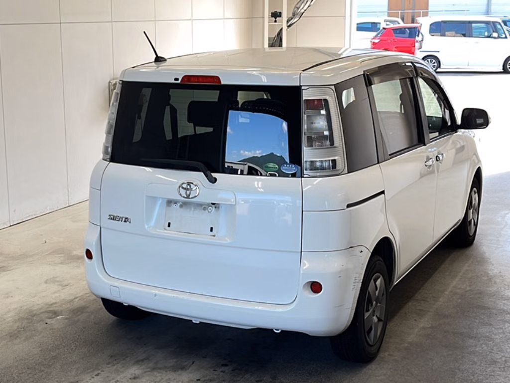 TOYOTA SIENTA