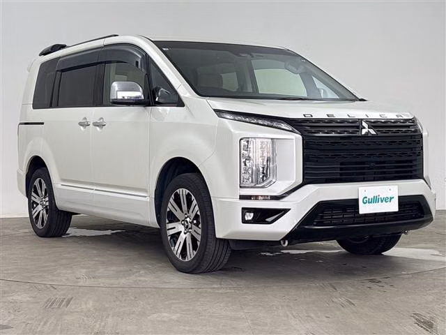 Mitsubishi Delica D:5