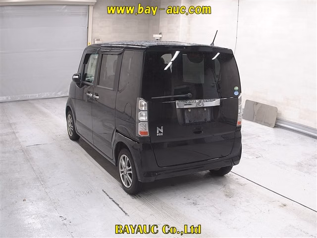 HONDA N-BOX