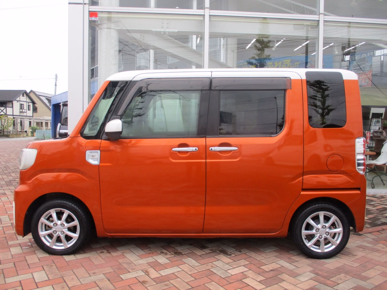 Daihatsu Wake