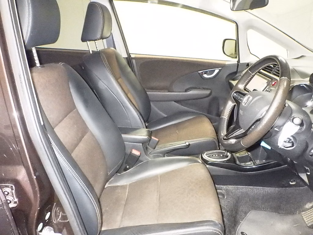 HONDA FIT SHUTTLE