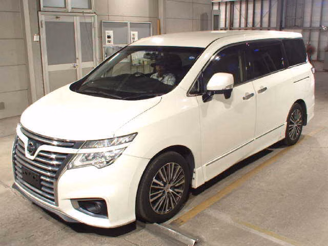 NISSAN ELGRAND