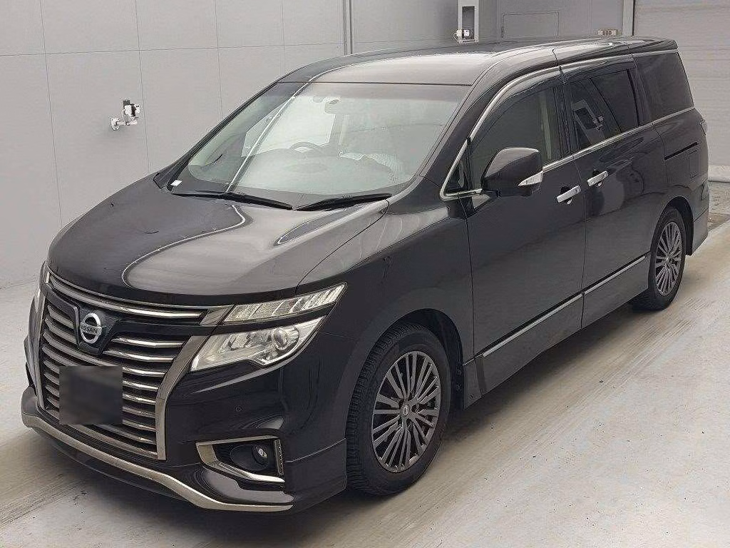 NISSAN ELGRAND