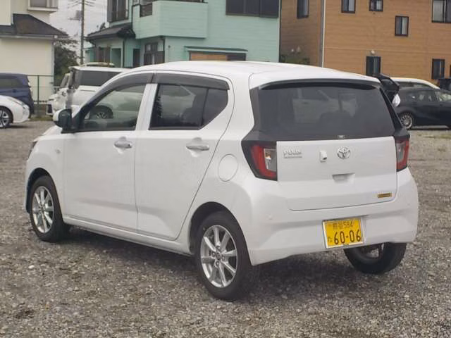 TOYOTA PIXIS EPOCH