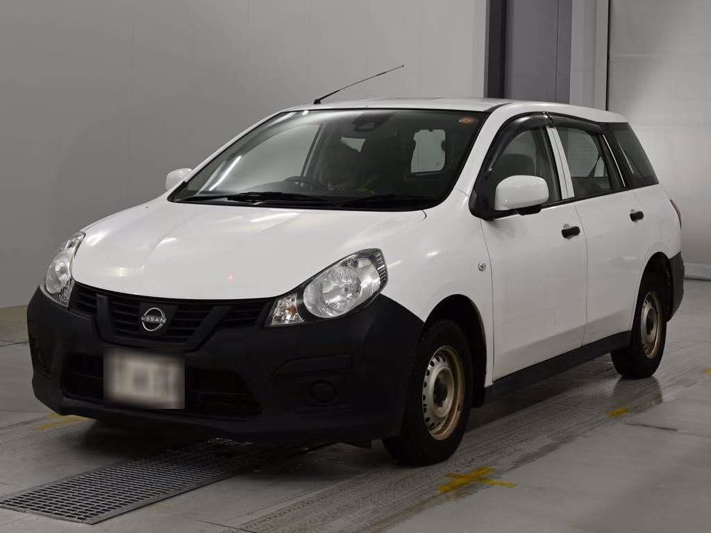 Nissan AD