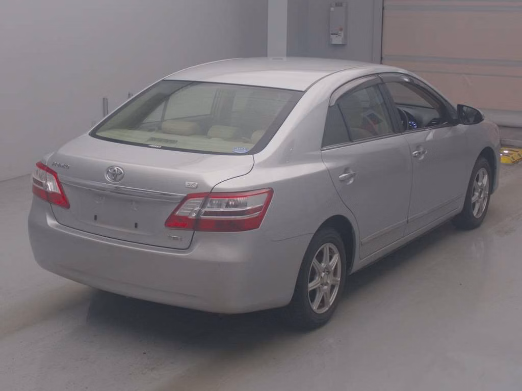 TOYOTA PREMIO