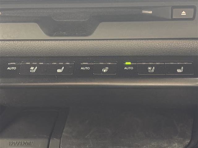 Lexus UX250h