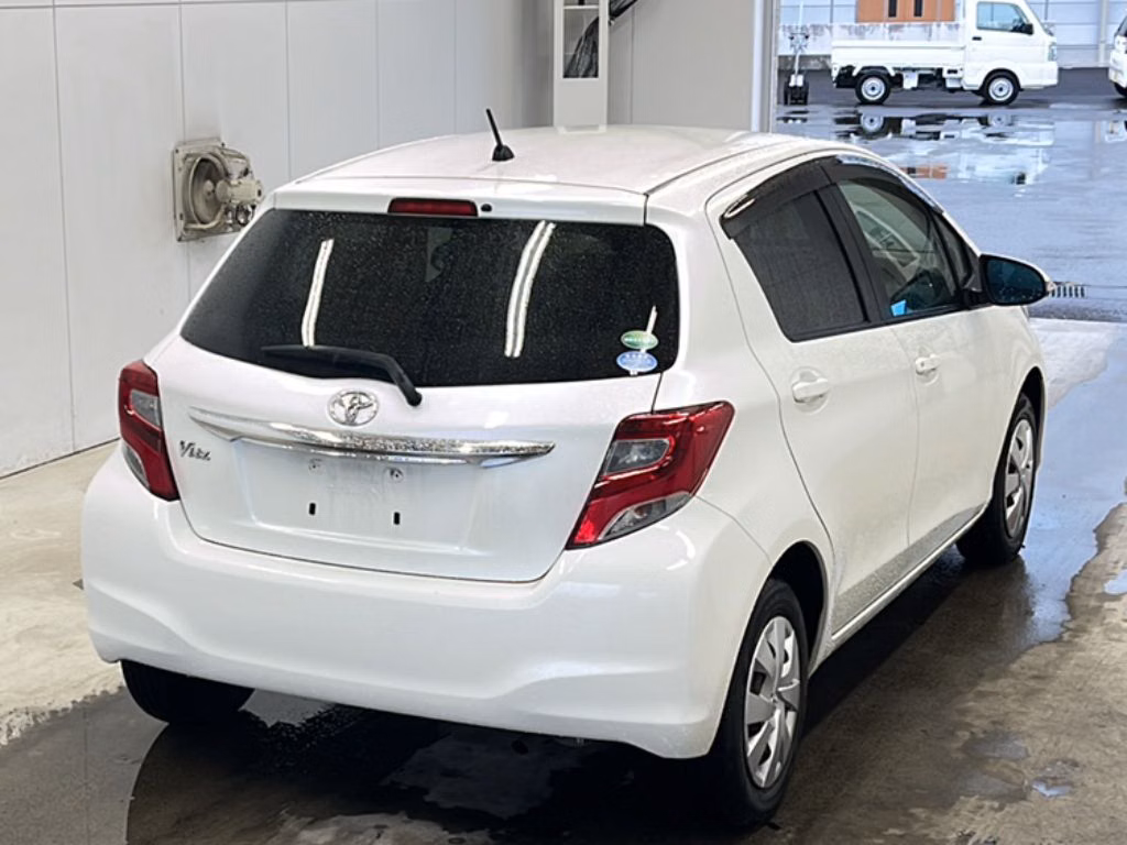 TOYOTA VITZ