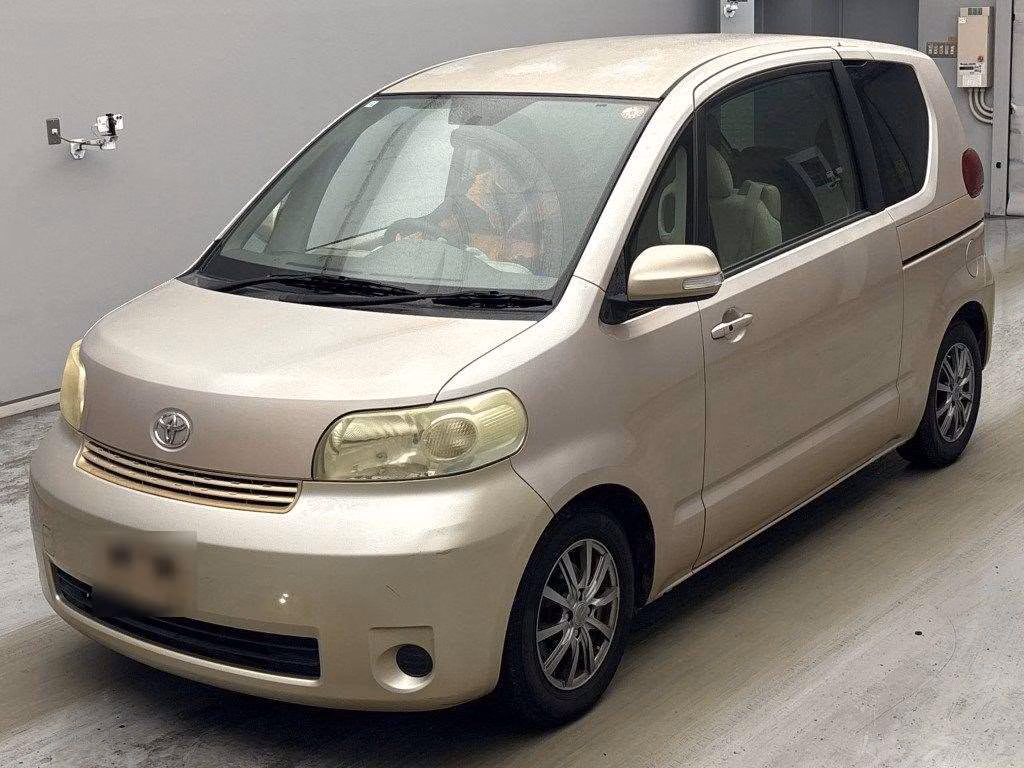 TOYOTA PORTE