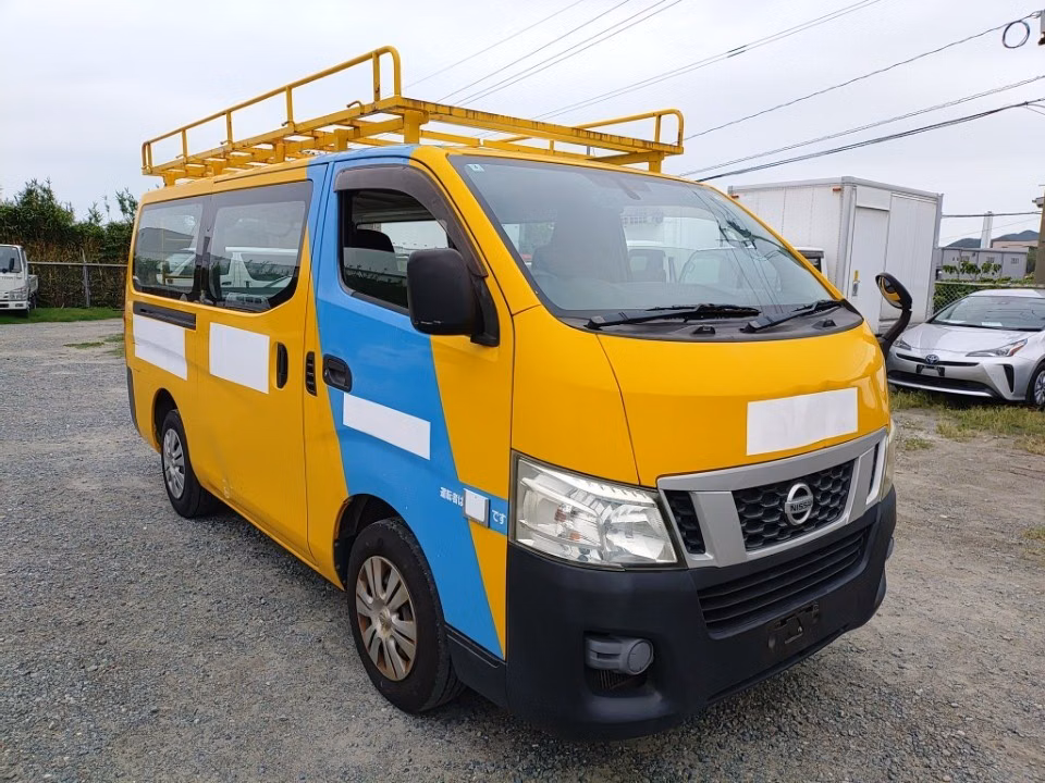 NISSAN NV350 CARAVAN