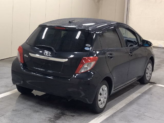 TOYOTA VITZ