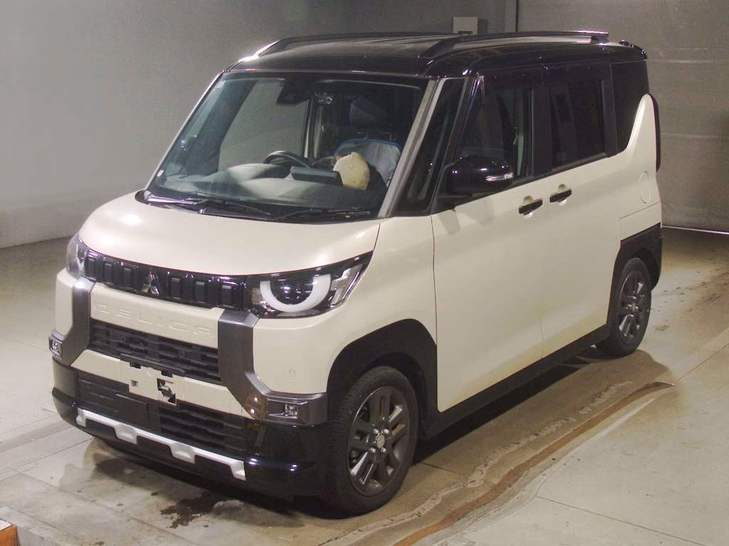 MITSUBISHI DELICA MINI