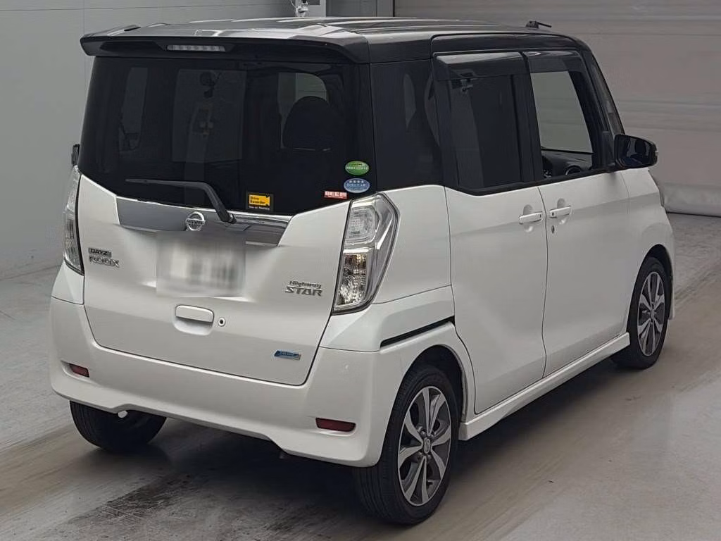 NISSAN DAYZ ROOX