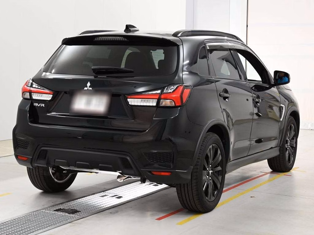 MITSUBISHI RVR