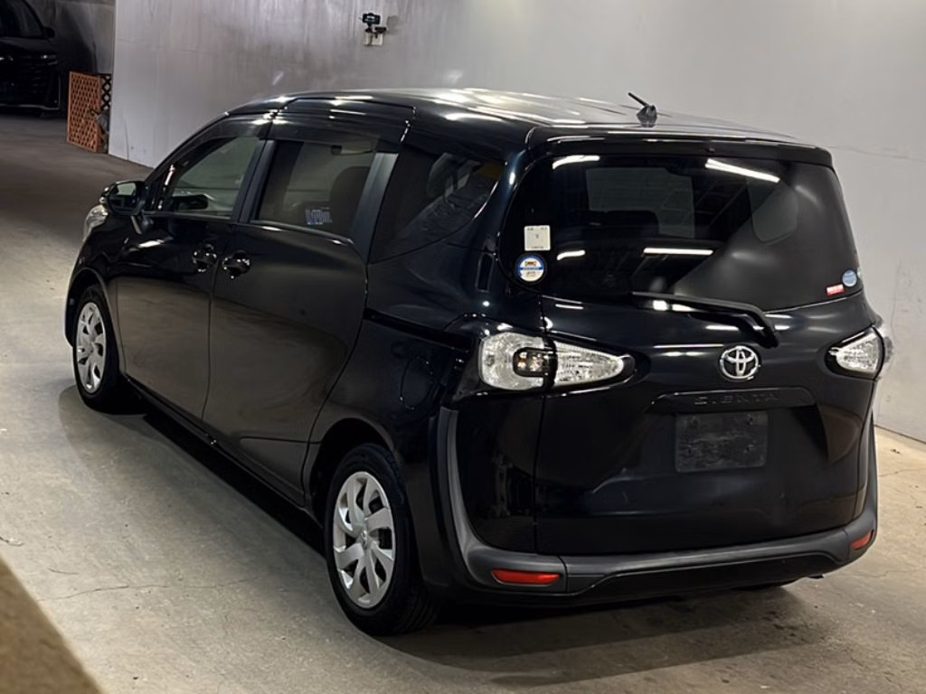 TOYOTA SIENTA