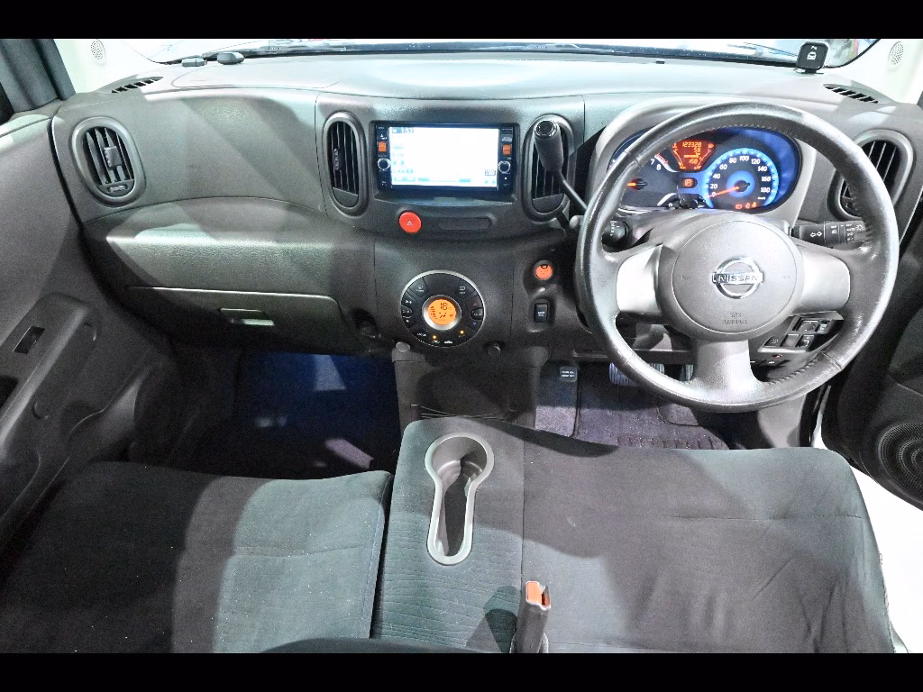 NISSAN CUBE