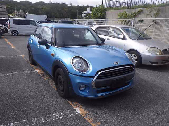 MINI HATCH
