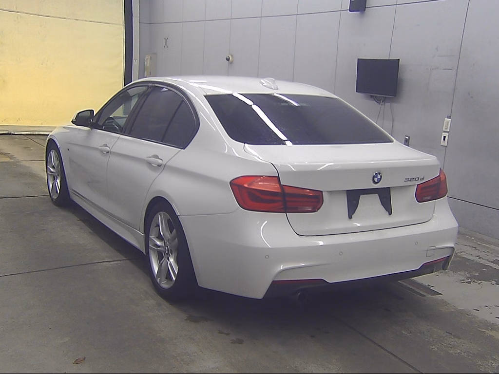 BMW 3-SERIES
