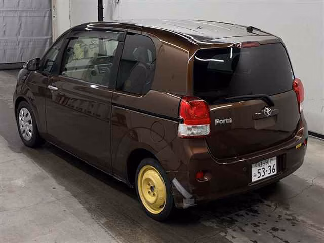 TOYOTA PORTE