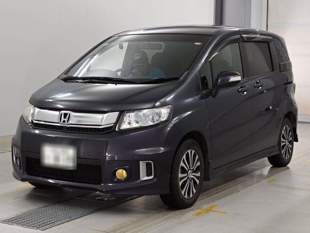 HONDA FREED SPIKE