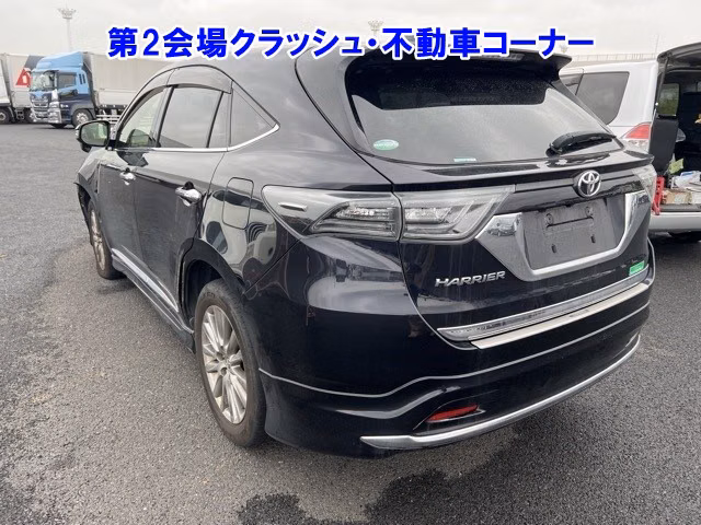 TOYOTA HARRIER