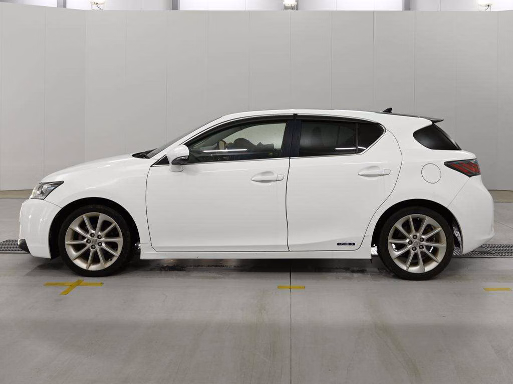 LEXUS CT200H