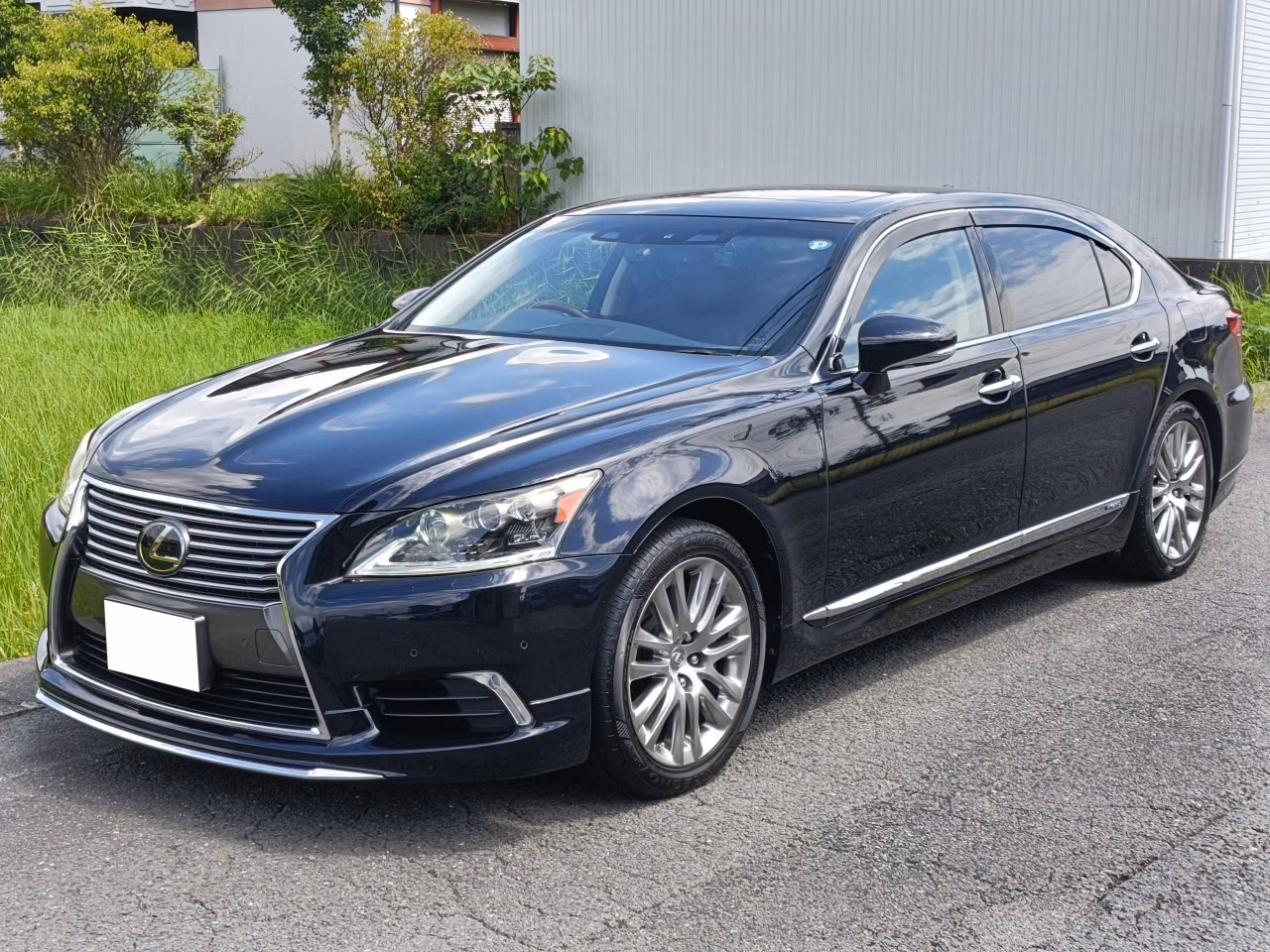 Lexus LS600h