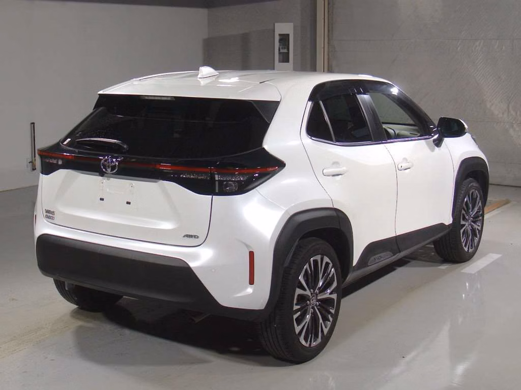 TOYOTA YARIS CROSS