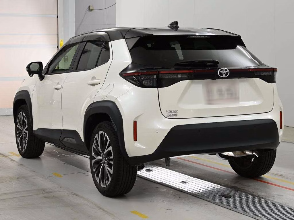 TOYOTA YARIS CROSS